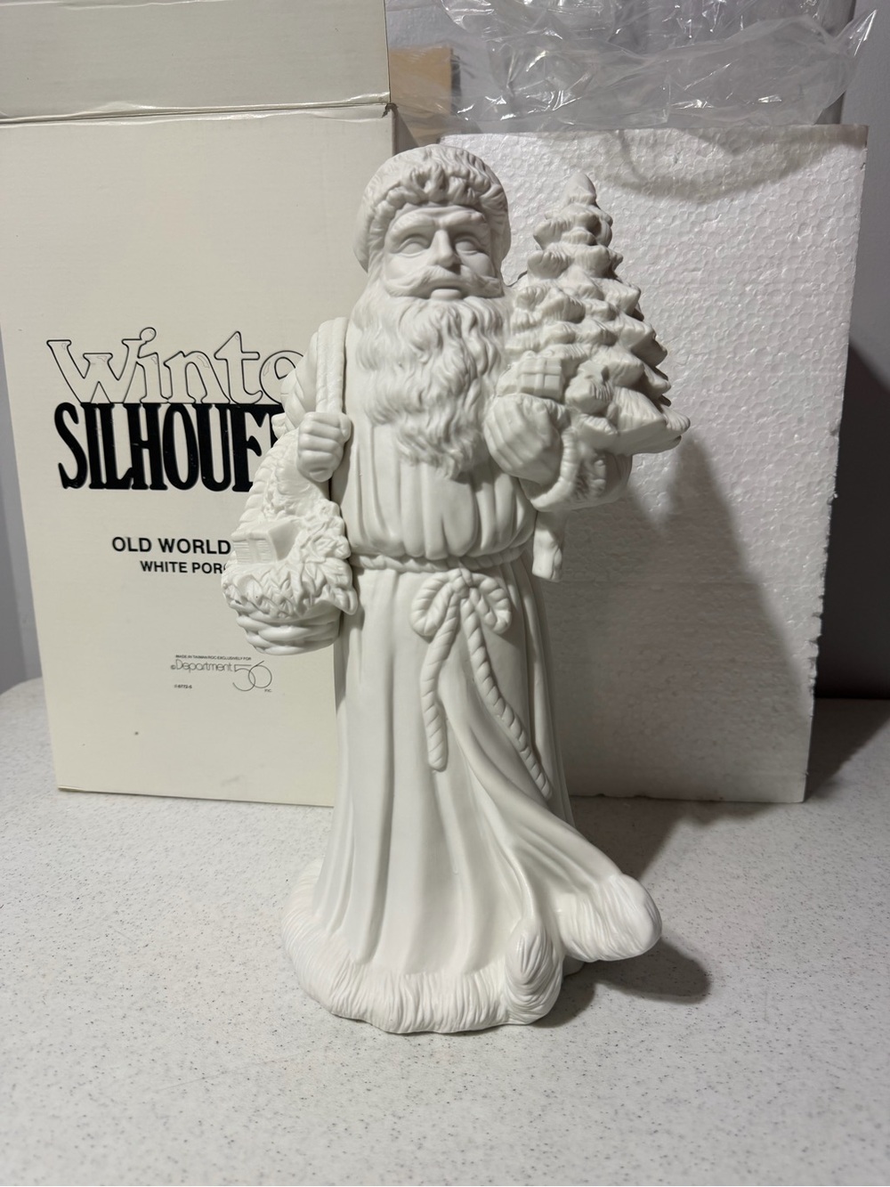Department 56 Winter Silhouette White Porcelain Old World Santa Figurine 6772-5
